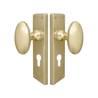 SQUARE LONGPLATE WITH EURO KEYHOLE & OVAL KNOB PB
