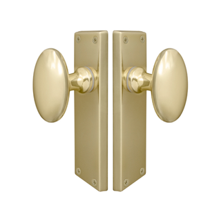 SQUARE LONGPLATE PLAIN WITH OVAL KNOB PB