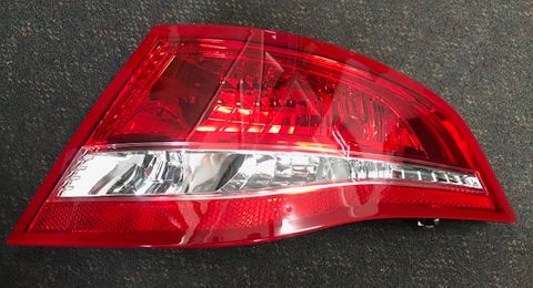 LAMP - TAIL RH XT SEDAN E/LATE