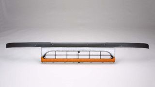 GRILLE - MAIN WIDE CAB WITH GARNISH