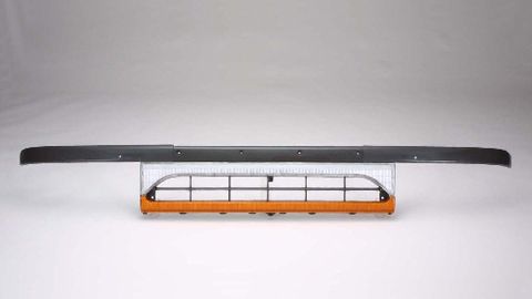 GRILLE - MAIN WIDE CAB WITH GARNISH