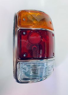 LAMP - TAIL RH CHROME TRIM