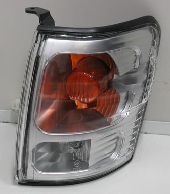 LAMP - RH IND CORNER GREY TRIM RN147