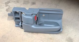 HANDLE - DOOR INTERIOR GREY LH FRT / LH REAR