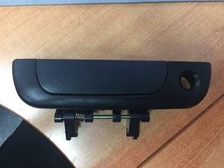 HANDLE - DOOR EXTERIOR FRONT RH