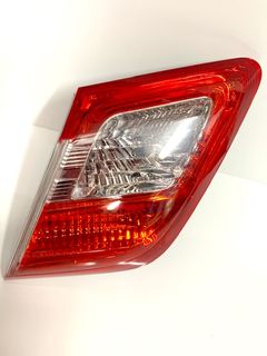 LAMP - TAIL RH ON BOOT LID LATE