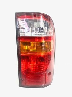 LAMP - TAIL  SR5 R/H [ 4DR 2/4WD ]