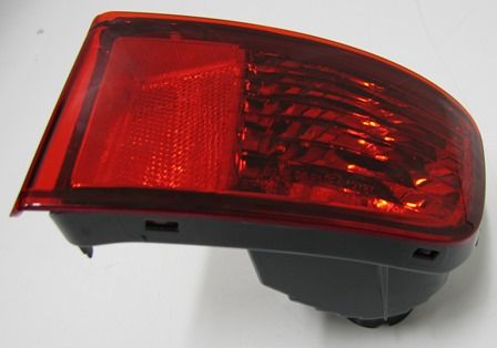 REFLECTOR - REAR BUMPER RED R/H