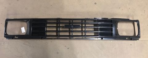 GRILLE - BLACK EARLY RN55