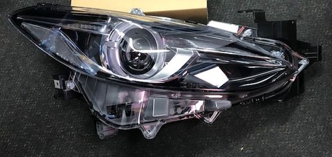 HEADLAMP - RH ASSY (XENON) GENUINE