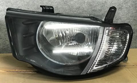 HEAD LAMP ASSY RH MN