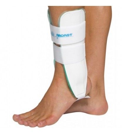 Brace, Aircast Ankle Air-Stirrup Left Medium in Retail Packaging
