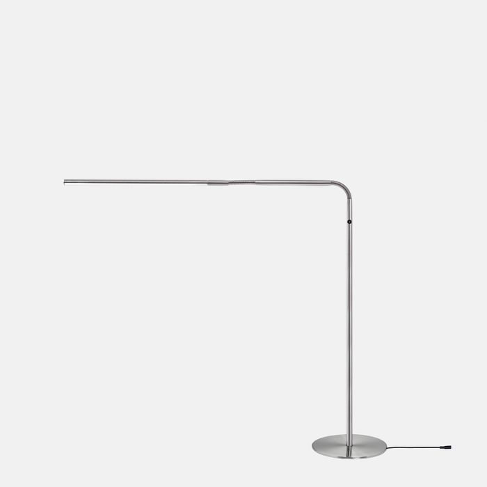 Slimline store daylight lamp