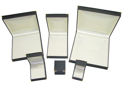 Gold Corner Box - Ring - Black/Cream