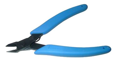 Cutter -Xuron Angled Head Micro-Shear Flush Cutter