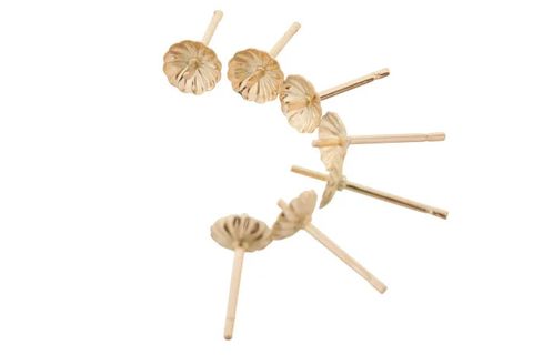 18ct White Fluted cup Studs