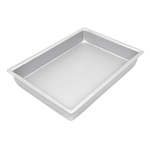 CAKE PAN/TIN | 11 x 15 INCH | RECTANGLE | 3 INCH DEEP