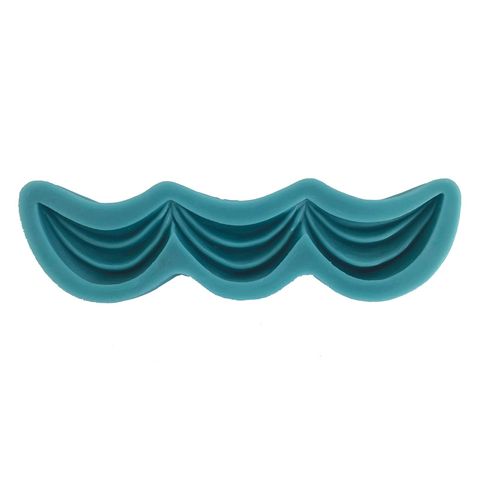 TRIPLE DRAPE MOULD
