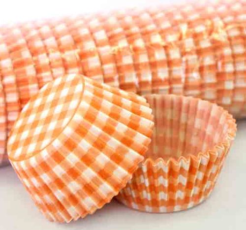 700 BAKING CUPS - ORANGE GINGHAM - 500 PIECE PACK