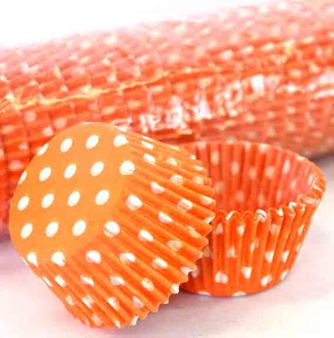 700 BAKING CUPS - ORANGE POLKA DOTS - 500 PIECE PACK