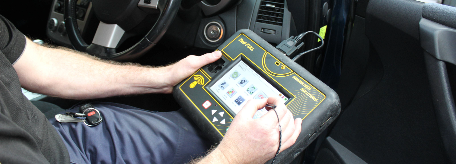 <h1>24hr Emergency Locksmiths </h1> <p>Available 24 hours a day, 7 days a week. <br>Call us for any vehicle or building lockouts, we'll get you sorted. </p> <p><button>CONTACT US</button></p>