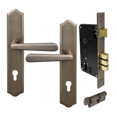 Villa LP Traditional Entrance Set - E85