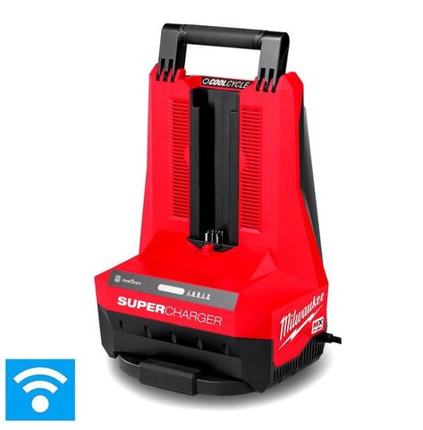 MILWAUKEE MX FUEL� SUPER CHARGER