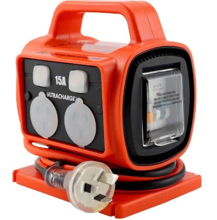 SAFETY SWITCH ULTRACHARGE 15AMP 4-WAY POWER BLOCK