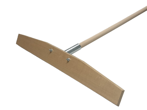 RAKE BITUMEN TIMBER HANDLE 690MM COMPLETE
