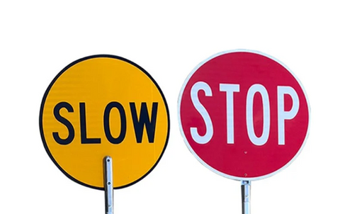 SIGN STOP/SLOW ALUMINIUM HANDLE T7-18 D600MM CL1