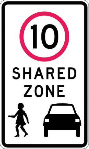 SIGN SHARED ZONE 10KM ALUM 750X450MM CL1