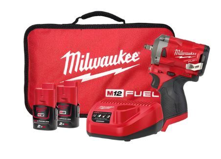 MILWAUKEE M12 FUEL� 3/8" STUBBY IMPACT WRENCH KIT