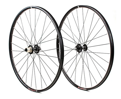 BLUNT-SL PRO 27.5"/650B WHEEL SET BLACK. 32H Fr & Rr. 6 Bolt Disc. L/W ATB Fr Hub. Convertible Rr Hub