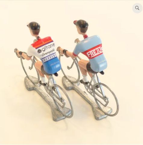 FLANDRIENS Models, 2 x Hand painted Metal Cyclists, Gitane & Frejus  jerseys