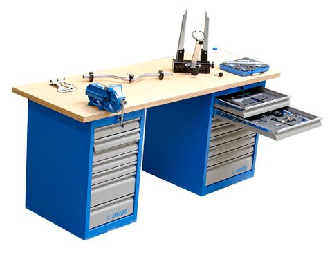 Unior Professional Master Workbench 628622 inc/ two tool chest, fifteen drawers , seven drawers full of tools, in high quality foam trays. 215pces