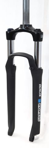 Suspension Fork 27.5"  XCM32 HLO. COIL Spring. Hyd L/O, 1 1/8. 9mm Drop Outs. Disc ONLY. 100mm Travel, MATTE BLACK