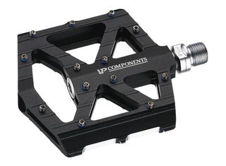 PEDALS  9/16" Sealed Bearings, Alloy Body/Cro-mo Axle, Replaceable Pins, BLACK/SILVER