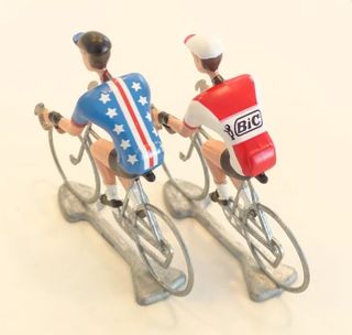 A FLANDRIENS Models, 2 x Hand painted Metal Cyclists, Bic  jerseys