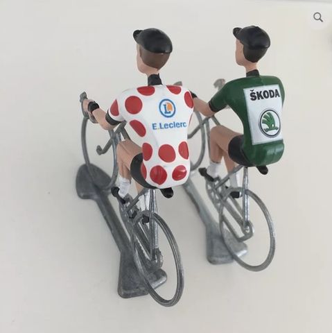 FLANDRIENS Models, 2 x Hand painted Metal Cyclists,  Red Polka & Green jerseys