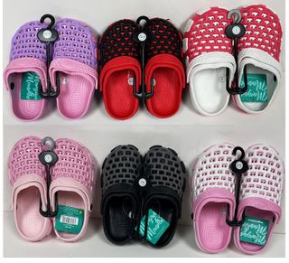 GIRLS GATOR FLOPS ASSORTED COLORS AND SIZES