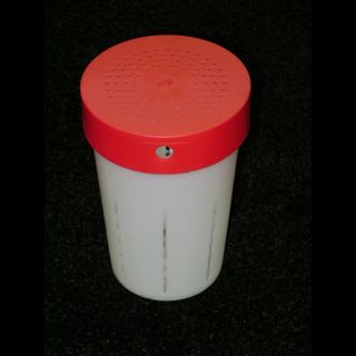 PLASTIC CRICKET CUP