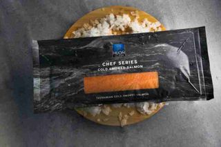 SMOKED SALMON 1 KG