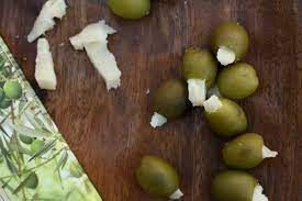 OLIVES - SEGRETI PARMESAN STUFFED GREEN 2KG