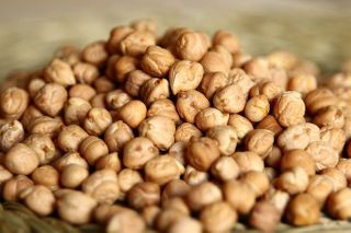 CHICK PEAS DRIED 1KG (M)