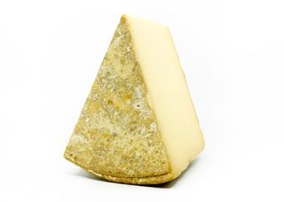 CHEESE - CABOT'S CHEDDAR P/KG