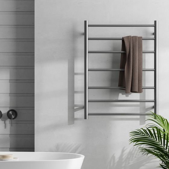 HEATED TOWEL RAIL