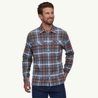 Patagonia Long-sleeved Organic Cotton Midweight Fjord Flannel Shirt - Plume Grey