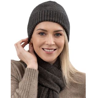 Koru Moss Stitch Beanie - Esp/suede