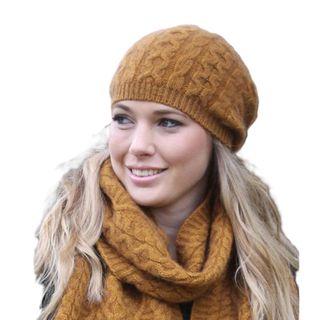 Lothlorian Cable Beanie - Gold