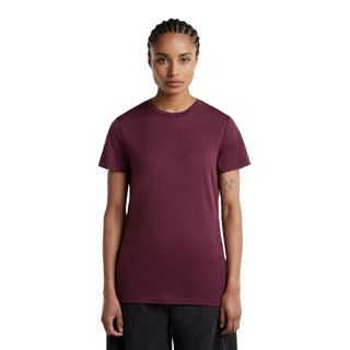 Icebreaker Women's Merino 150 Tech Lite Short Sleeve - Dark Berry